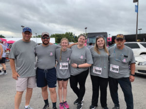 Group of Western Sun Federal Credit Union members volunteering for race for the cure